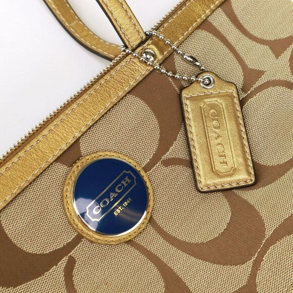 Coach Limited Edition Rainbow LGBTQ Shopper Lunch Bag Tote - Picture 10 of 11